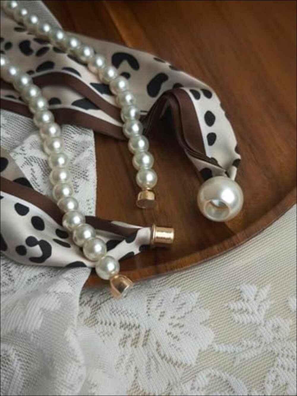 Silk Pearl Magnetic Buckle Scarf Retro Floral Satin Square Hair Band - Picture 3 of 6